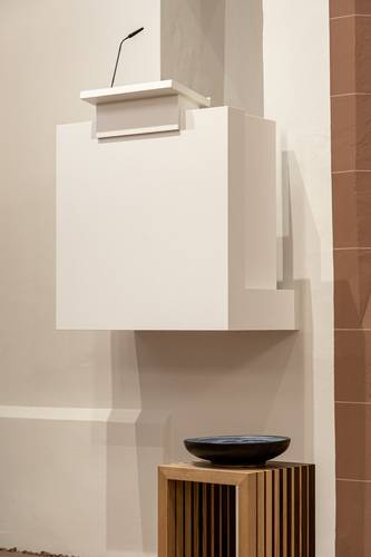 Foto des Taufbeckensder Bergkirche in Bahlingen