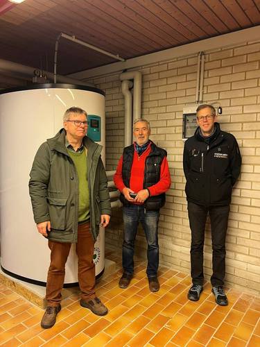 Foto der Einweihung der neuen Heizungsanlage